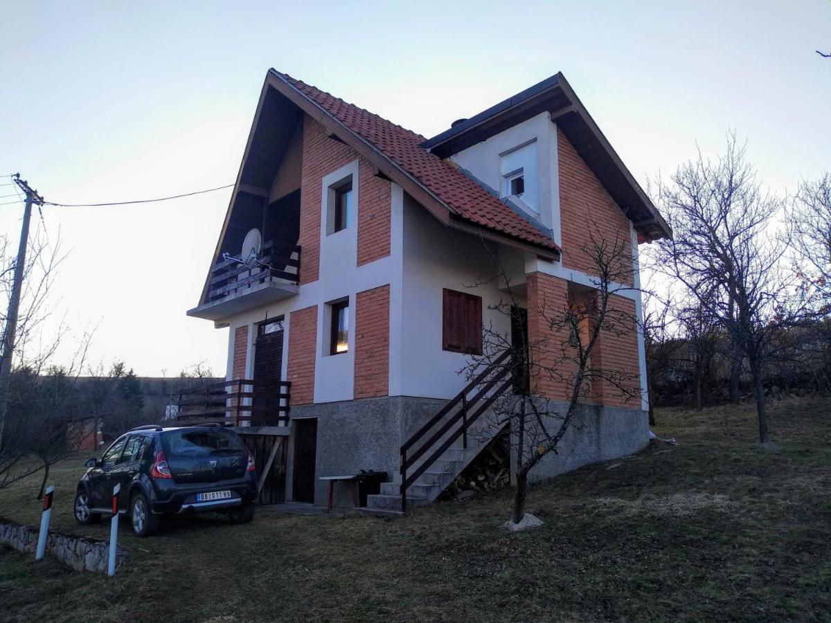 Srdica Kuca Villa Trnava  ภายนอก รูปภาพ