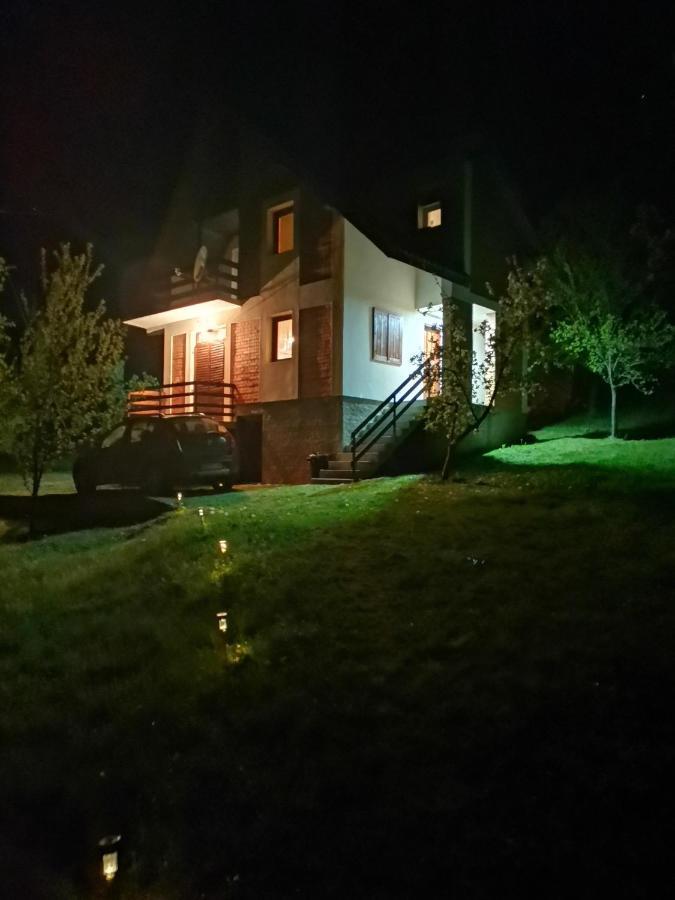 Srdica Kuca Villa Trnava  ภายนอก รูปภาพ